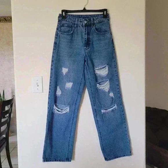 SHEIN size 2 high waisted ripped jeans - Picture 1 of 5